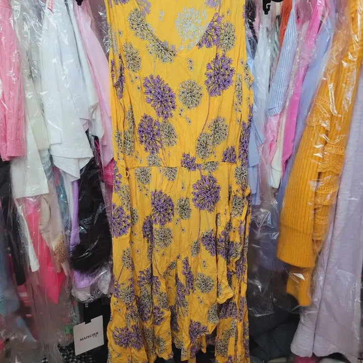 [BUNJANG] ANA Yellow Floral Sleeveless Dress / ANA 옐로우 플라워 나시 원피스