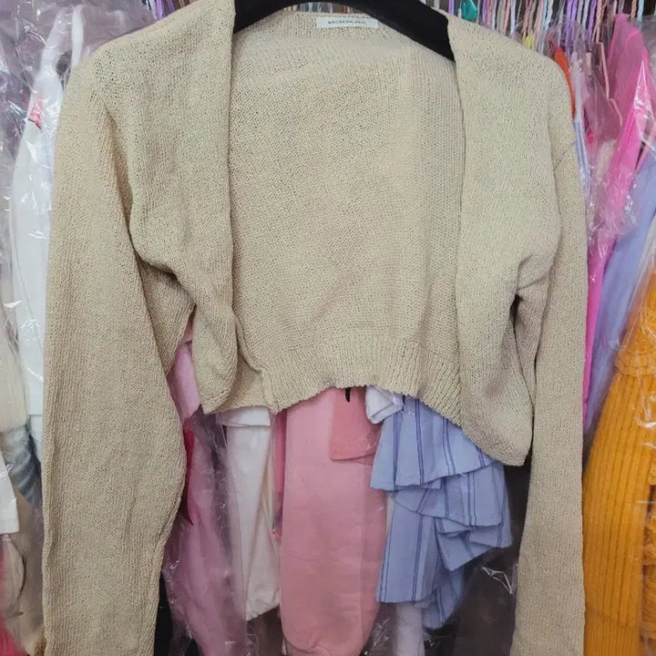 [BUNJANG] Macarong Seoul Cropped Knit Cardigan Beige / 마카롱서울 크롭 니트 가디건 베이지