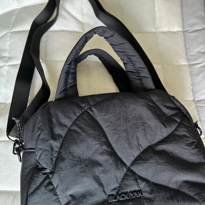 [BUNJANG] Blackyak Black Mini Cross Bag / 블랙야크 블랙 미니 크로스백