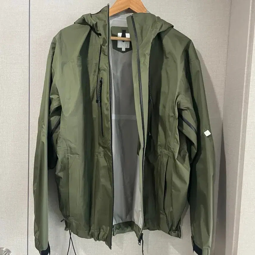 [BUNJANG] Patch Sunday 3 Layer Storm Jacket Olive / 패치선데이 3layer storm jacket olive L size