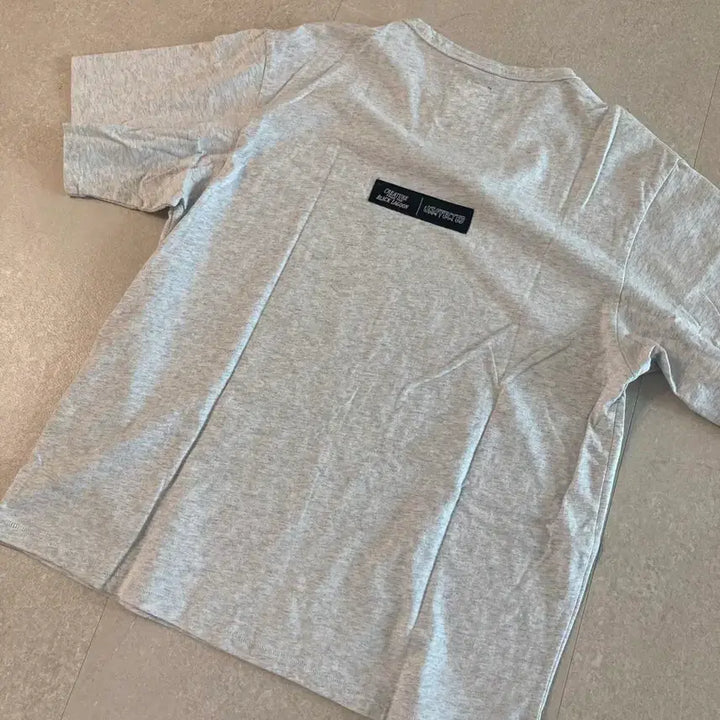 [BUNJANG] Unaffected Universal Monsters T-Shirt L / 언어펙티드 유니버셜몬스터 티셔츠 L