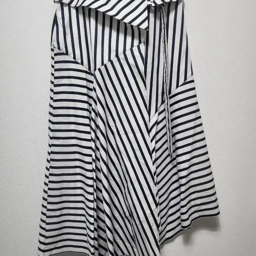 [BUNJANG] Marques Almeida Asymmetrical Stripe Long Skirt / 50800/MARQUES ALMEIDA언발스커트/별하