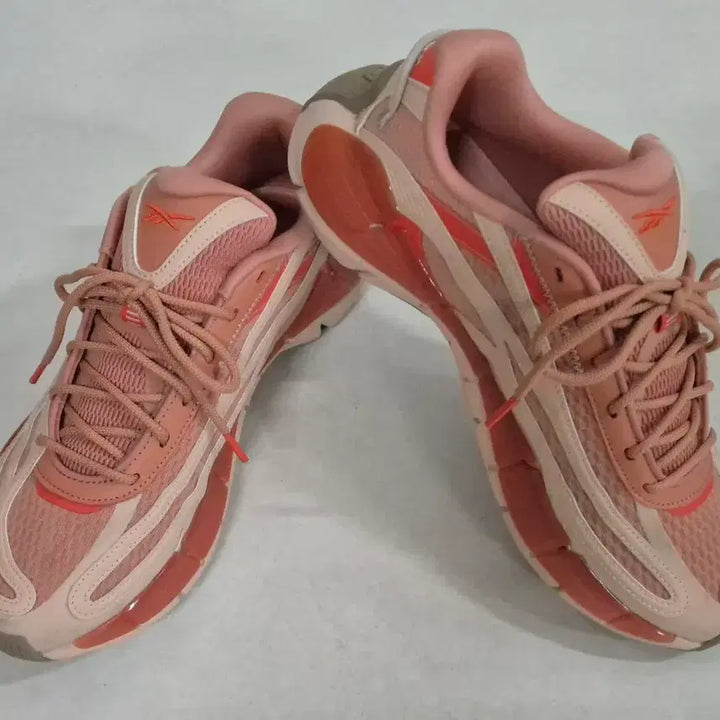 [BUNJANG] Reebok Zig Kinetica 2.5 Running Shoes (255) / 리복 지그 키네티카 2.5 러닝화(255)