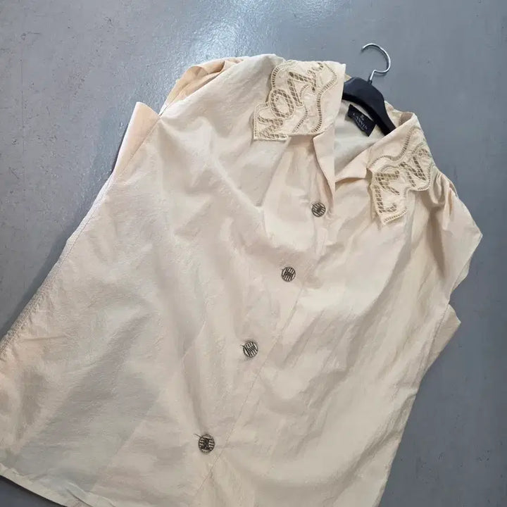 [BUNJANG] Lanvin Punching Lace Blouse / LANVIN 펀칭 레이스 블라우스