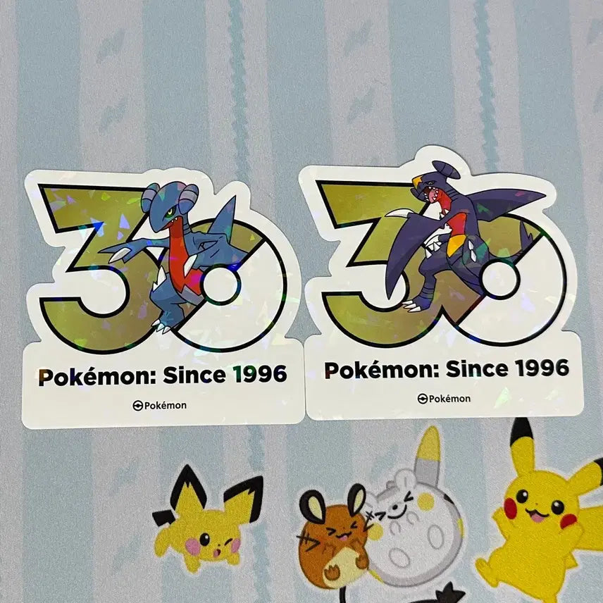 [BUNJANG] Pokemon 30th Anniversary Logo Garchomp Sticker / [포켓몬 30주년 기념 로고 스티커]한카리아스, 한바이트