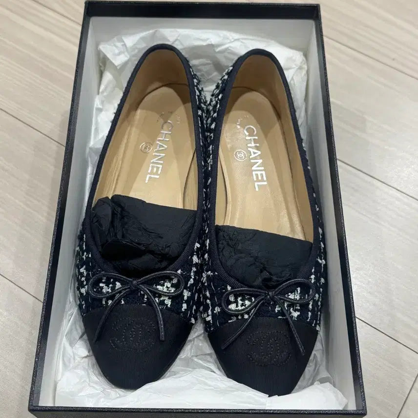 [BUNJANG] Chanel Tweed Ballerina Flats - Navy/White / 샤넬 트위드 발레리나 플랫 슈즈