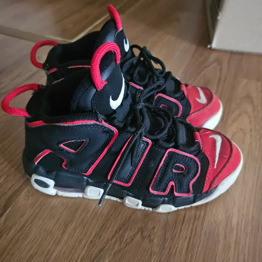[BUNJANG] Nike Air More Uptempo Kids Black/Red Shoes / 나이키 에어 모어 업템포 키즈