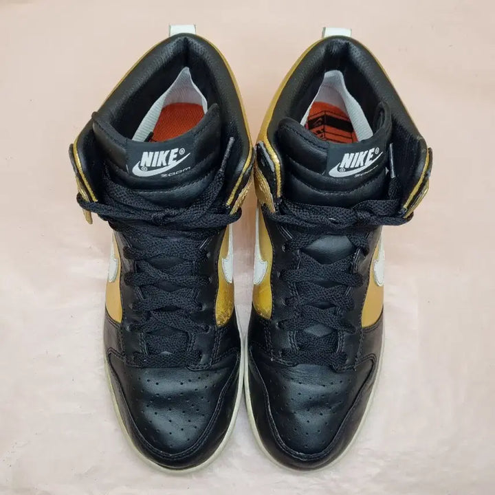 [BUNJANG] Nike Dunk High Metallic Gold Sneakers / 나이키 덩크 하이 메탈릭 골드 운동화 260