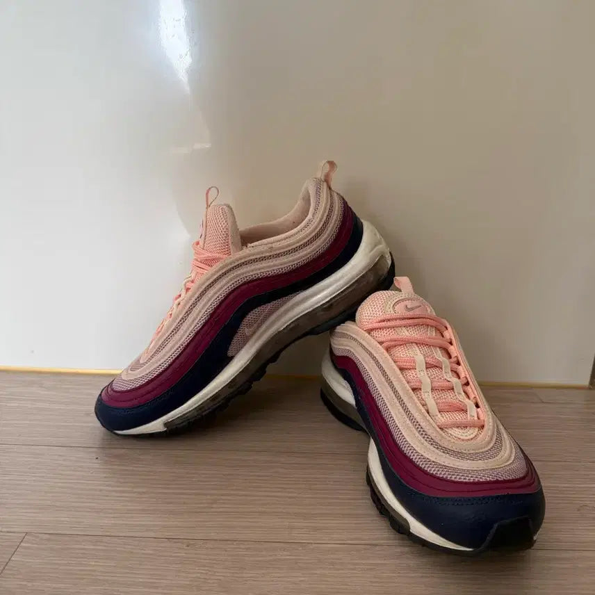 [BUNJANG] Nike Air Max 97 Crimson Tint Running Shoes (Size 245) / 나이키 에어맥스97크림슨틴트 런닝화(245사이즈 깨끗)