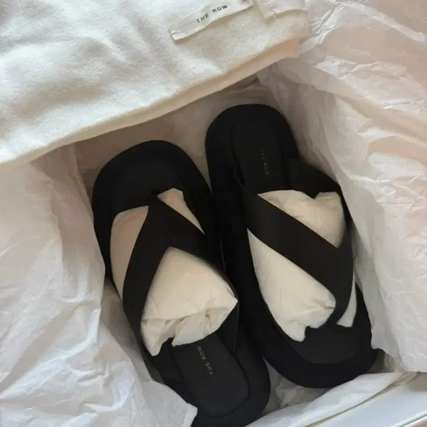 [BUNJANG] The Row Ginza Black Leather Suede Sandals / 더로우 긴자 블랙 가죽 스웨이드 샌들