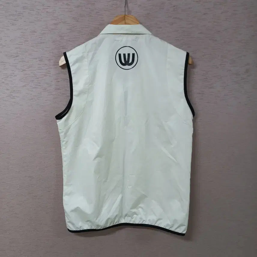 [BUNJANG] MU Sports Ivory Zip-Up Vest / B5-7/엠유스포츠 아이보리 집업조끼