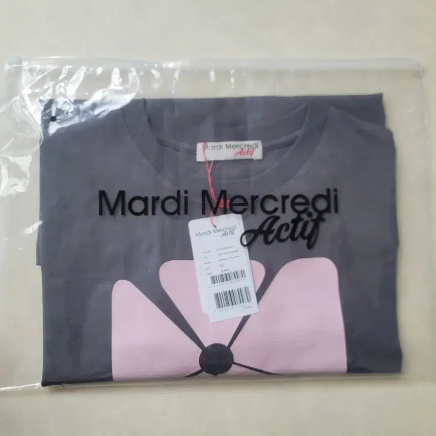 [BUNJANG] Mardi Mercredi Active T-Shirt Square Flower Charcoal Pale Pink / [마르디 메크르디 악티프] TSHIRT SQUARE FLOWER_