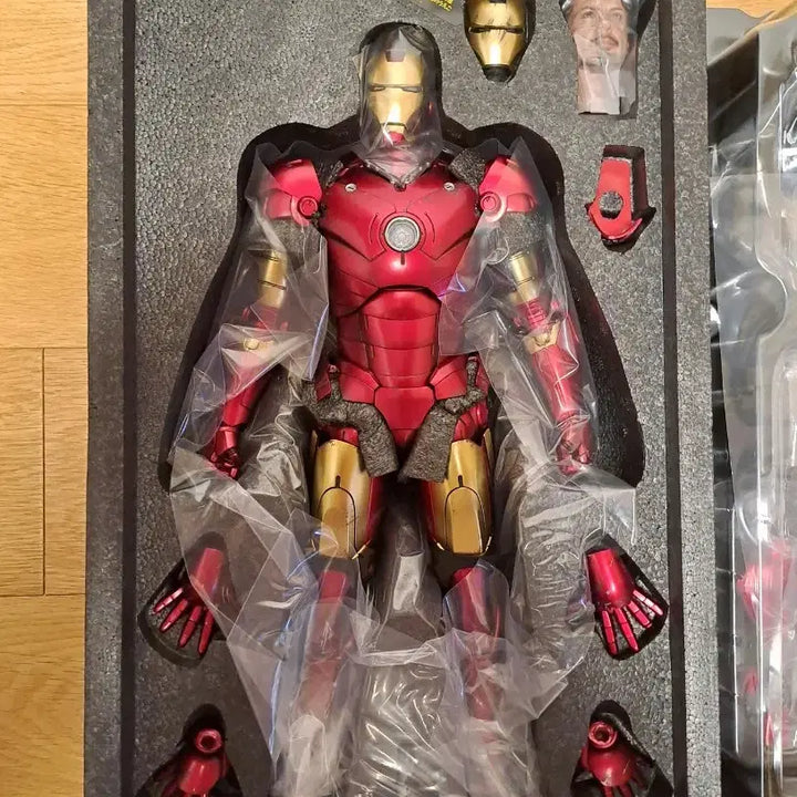 [BUNJANG] Hot Toys Iron Man Mark III 2.0 Diecast MMS664D48 / [미전시]핫토이 아이언맨 마크3 2.0 다이캐스트