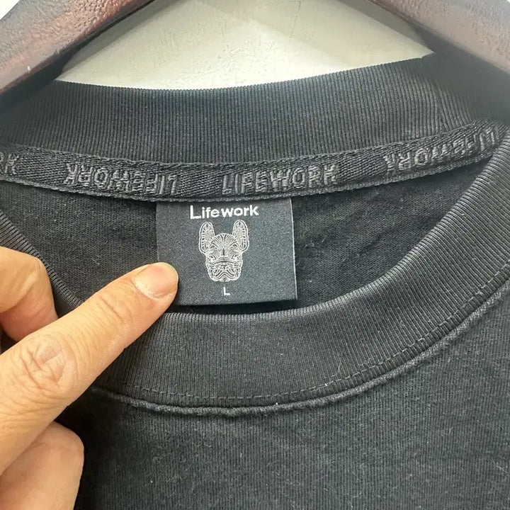 [BUNJANG] Lifework Black Short Sleeve T-Shirt (Size 100) / [만원 아라비아빈티지]라이프워크 블랙 반팔 티셔츠 100