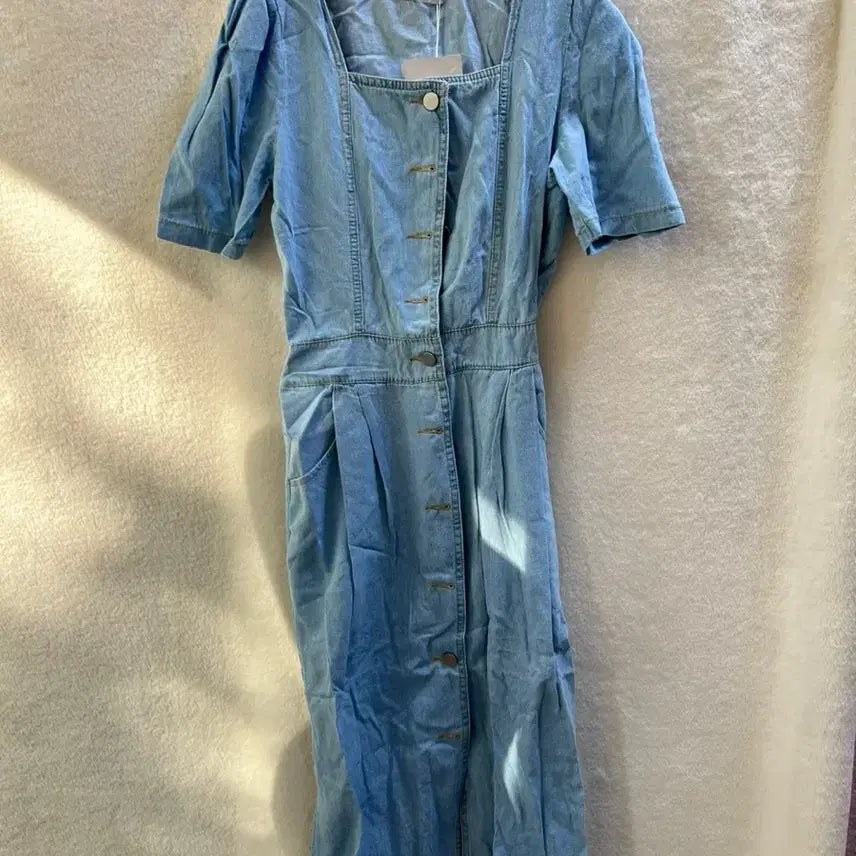 [BUNJANG] Back Slit Denim Square Neck Short Sleeve Long Dress / 백트임 데님 스퀘어넥 반팔 롱 원피스