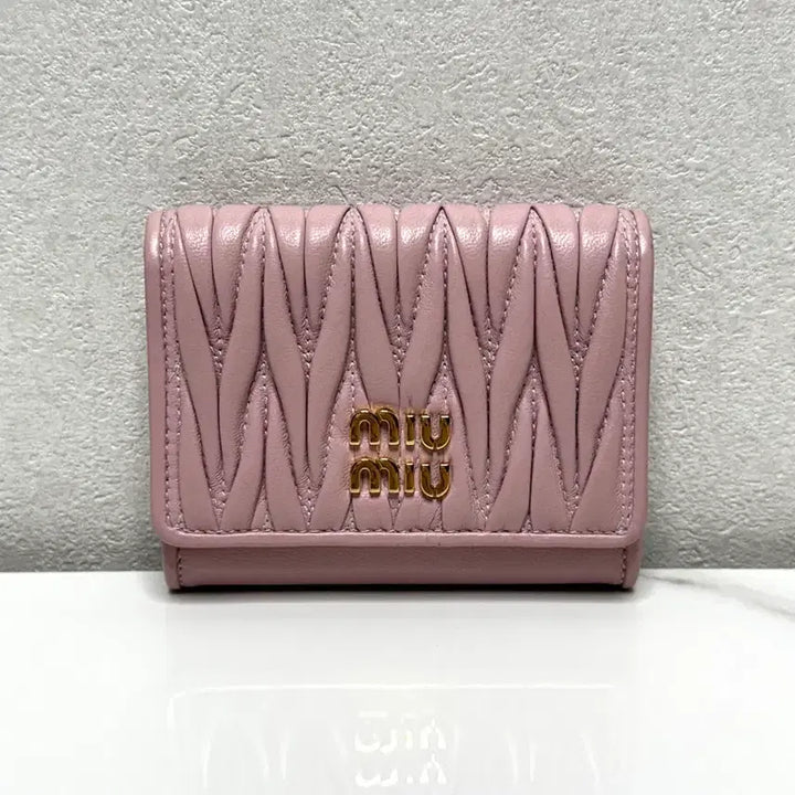 [SOLD OUT] 미우미우 마테라쎄 카드지갑