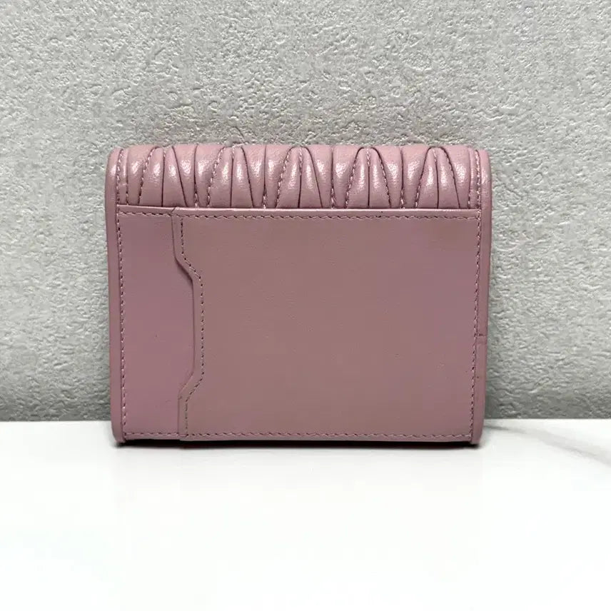 [SOLD OUT] 미우미우 마테라쎄 카드지갑