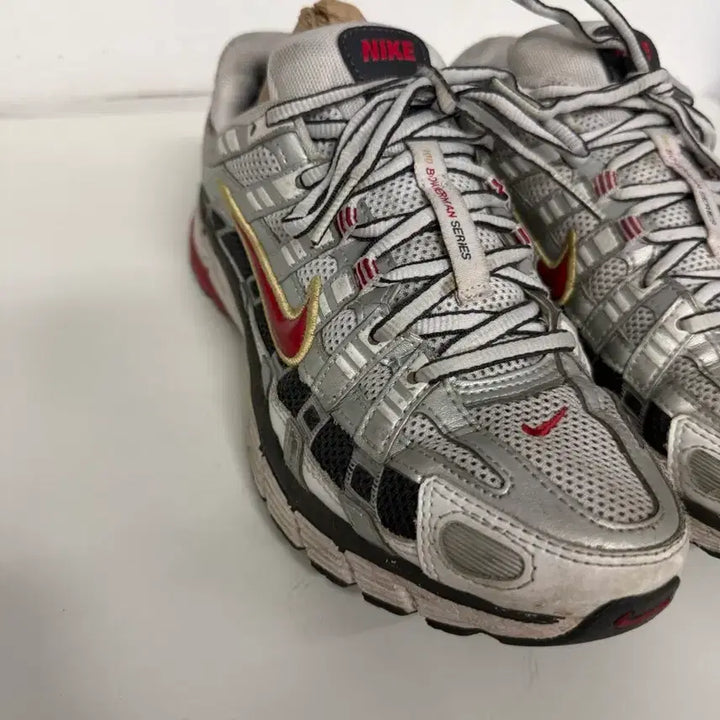 [BUNJANG] Nike P6000 Series Sneakers Silver 235 / 정품) 나이키 P6000 시리즈 운동화 실버 235