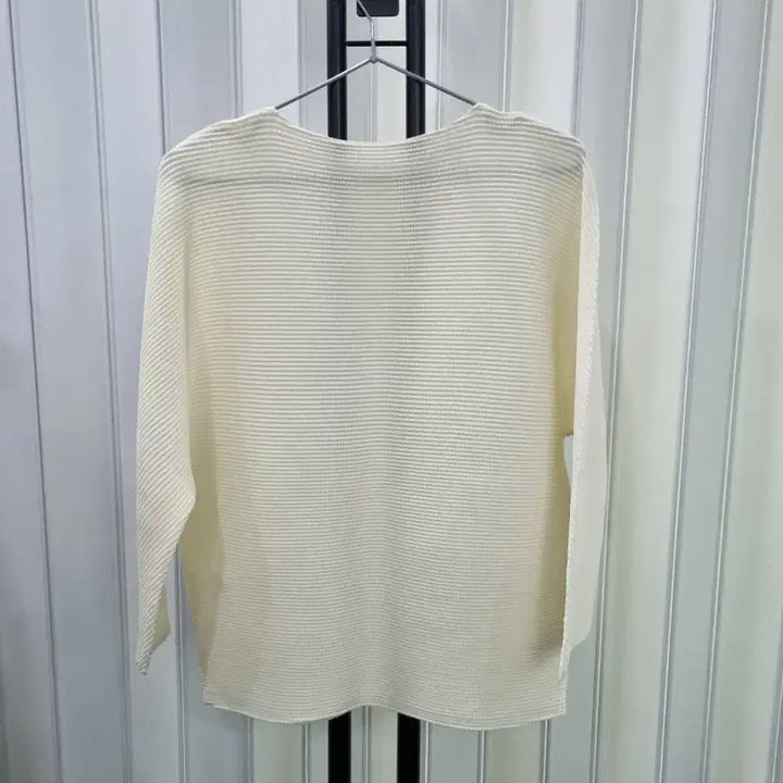 [BUNJANG] Ivory Pleated 8-Sleeve T-Shirt / 아이보리 플리츠  8부티셔츠