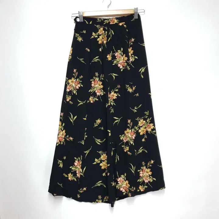 [BUNJANG] Gerard Darel Floral Flare Skirt / 제라르다렐 플라워 플레어 스커트