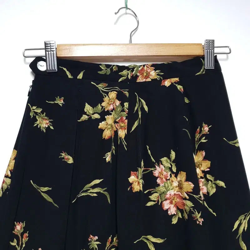 [BUNJANG] Gerard Darel Floral Flare Skirt / 제라르다렐 플라워 플레어 스커트