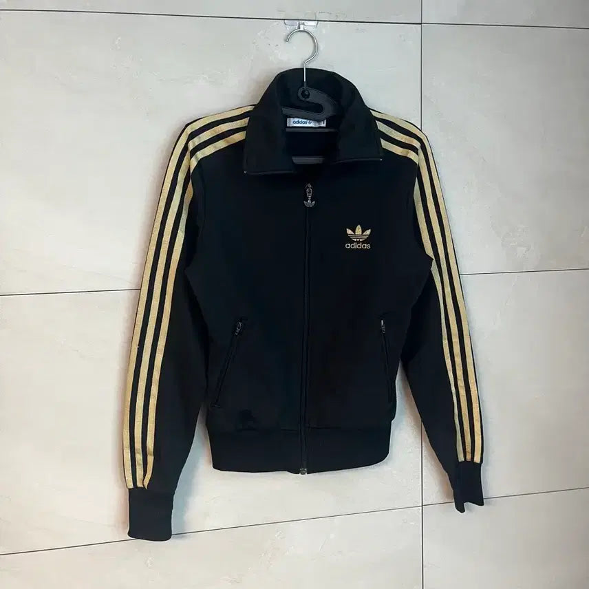 [BUNJANG] Adidas Firebird Track Jacket Black/Gold (Size 85) / 아디다스 딱붙핏 제니깔 파이어버드 검,골 져지 블랙 [85]