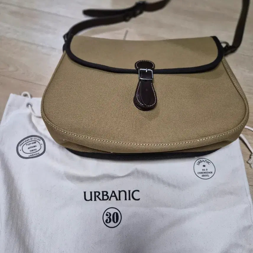 [BUNJANG] Urbanic 30 Canvas Crossbody Bag Olive / 얼바닉30 가방