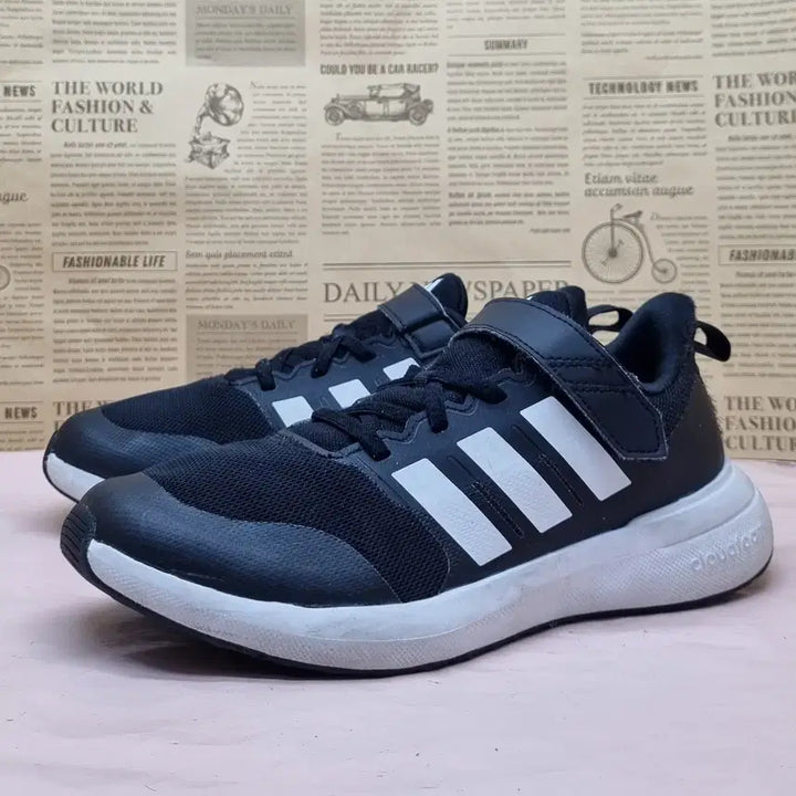 [BUNJANG] Adidas Portarun 2.0 Sneakers (240) / 아디다스 포르타런 2.0 운동화240