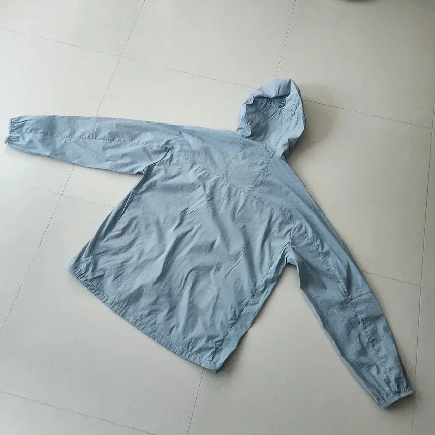 [BUNJANG] Epigram Hooded Windbreaker Jacket / 에피그램 후드 바람막이
