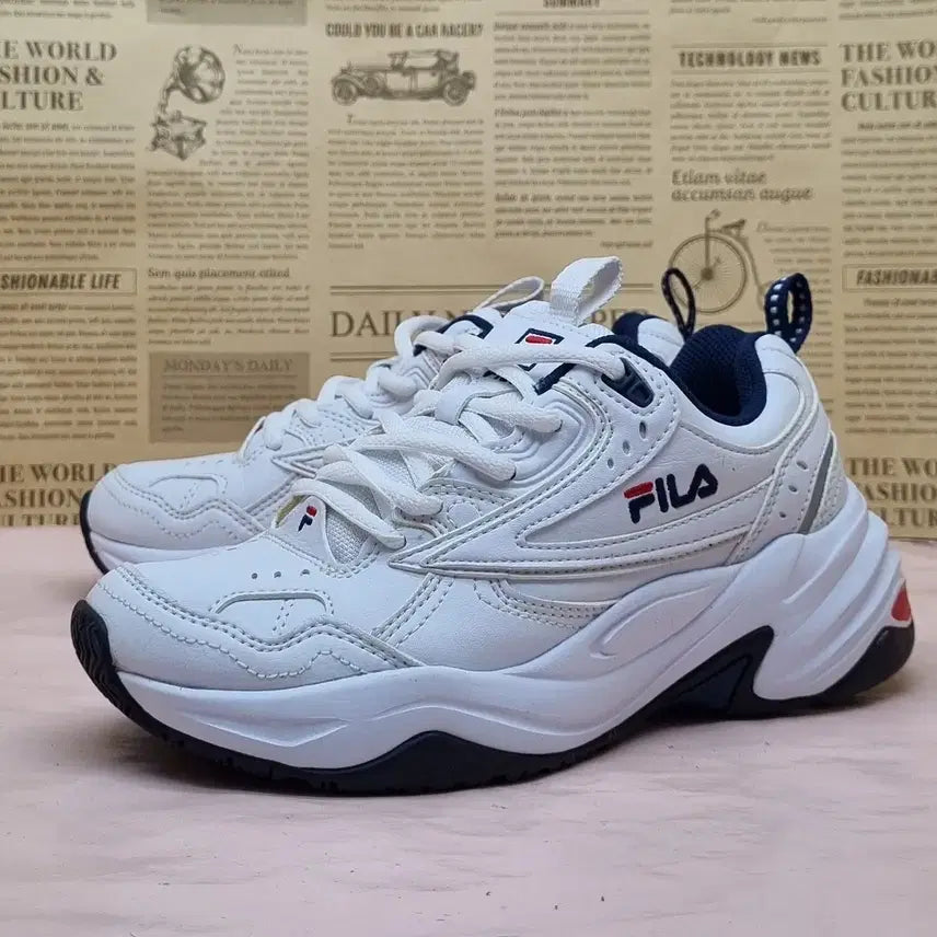 [BUNJANG] Fila FSWAYZ Sneakers / 휠라 피스와이즈 운동화 220