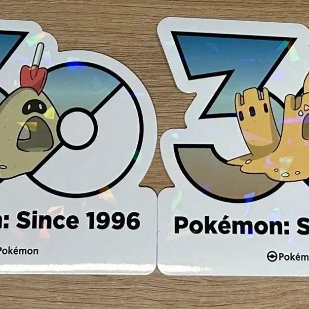 [BUNJANG] Pokemon 30th Anniversary Limited Edition Hologram Sticker Set (Sandygast &amp; Palossand) / [포켓몬 30주년 기념 로고 스티커]모래꿍, 모래성이당