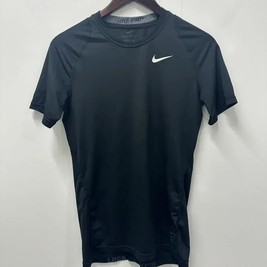 [BUNJANG] Nike Pro Black Short Sleeve T-Shirt 105 / [만원 아라비아빈티지]나이키 프로 검정색 반팔 티셔츠 105