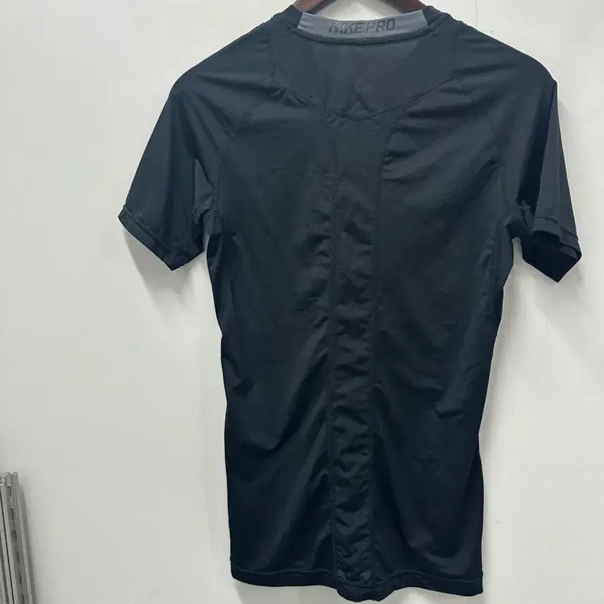 [BUNJANG] Nike Pro Black Short Sleeve T-Shirt 105 / [만원 아라비아빈티지]나이키 프로 검정색 반팔 티셔츠 105