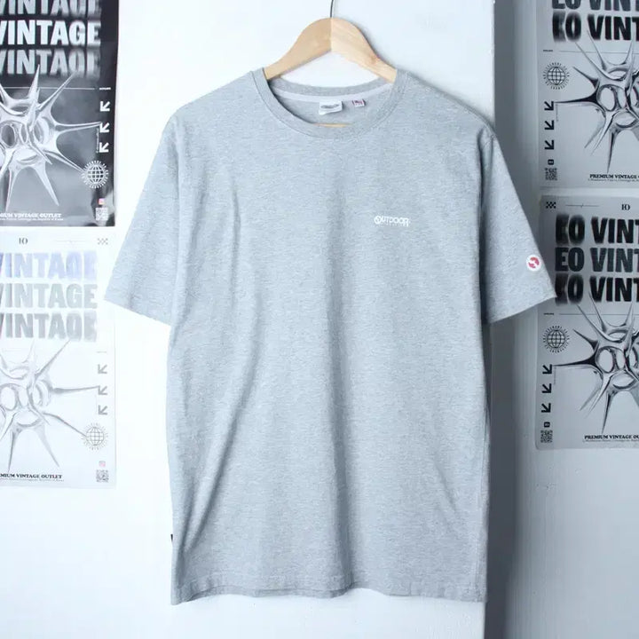[BUNJANG] Outdoor Half Sleeve T-Shirt (M-L) with Back Logo, Grey, Old School / (M-L) 아웃도어 반팔 티셔츠 백로고 그레이 올드스쿨-7584