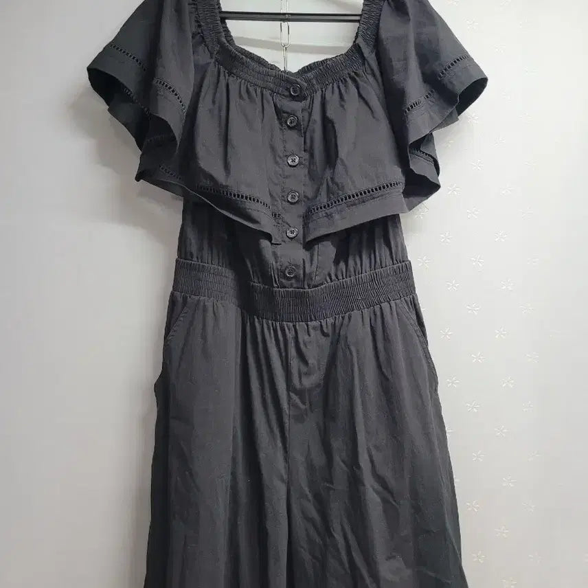 [BUNJANG] Donacaran Off-Shoulder Jumpsuit Black / 55)도나카란 오프숄더 점프수트