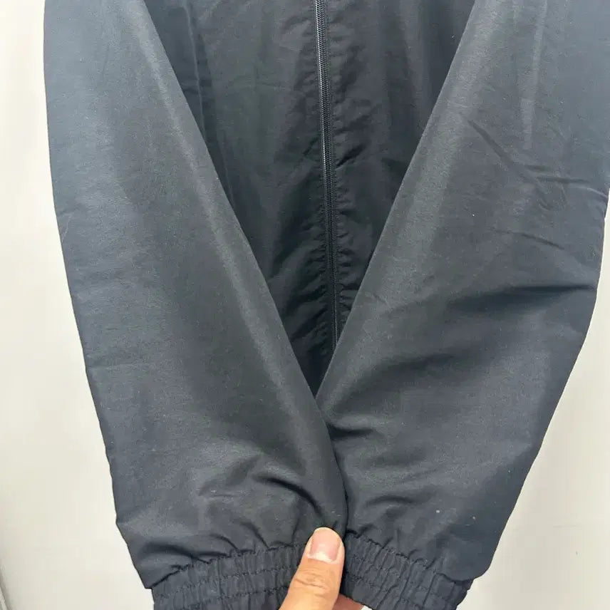 [BUNJANG] Adidas Black Windbreaker Jacket 90 / [만원 아라비아빈티지]아디다스 블랙 바람막이 자켓 90