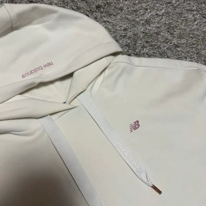 [BUNJANG] New Balance Hoodie Ivory / [M] 뉴발란스 후드티 아이보리
