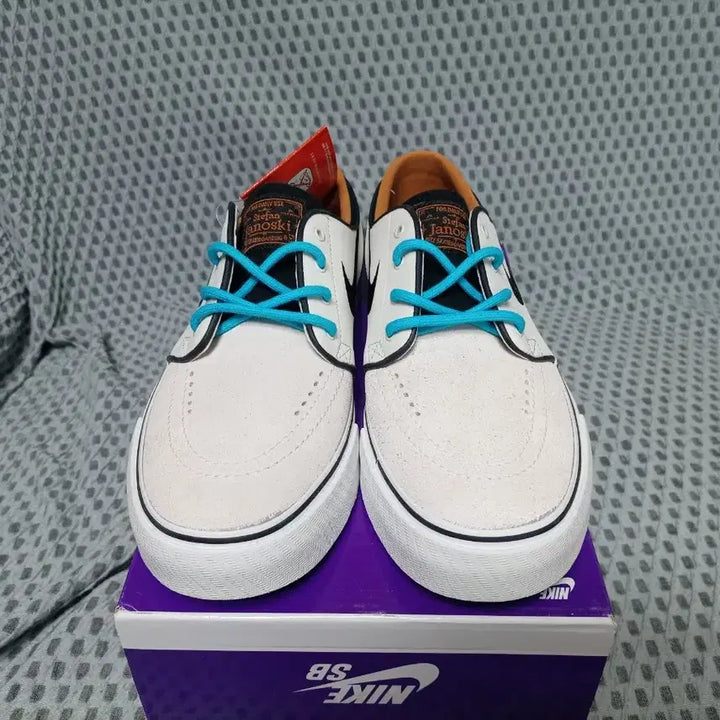 [BUNJANG] Nike SB Zoom Stefan Janoski RM SE 245mm / (새제품)나이키 야노스키 245