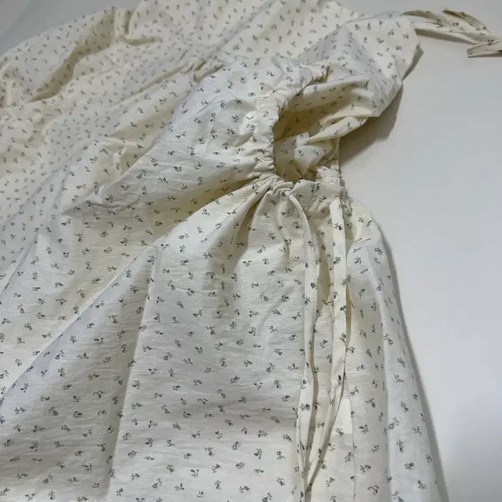 [BUNJANG] Floral Pattern Camisole Blouse/Mini Dress / (새상품) 플라워 패턴 끈나시 블라우스겸 원피스