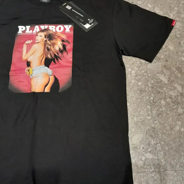 [BUNJANG] Saintpain x Playboy Short Sleeve T-Shirt (M) / (새상품) 세인트페인 X  플레이보이 반팔 (M)