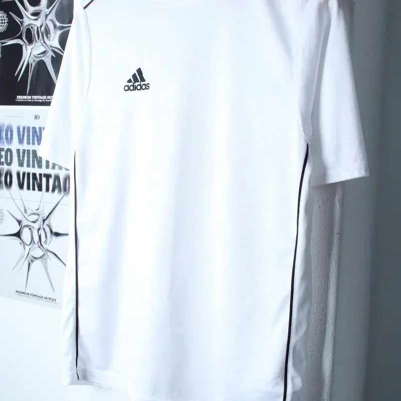 [BUNJANG] Adidas T-Shirt Functional White Old School (L-XL) / (L-XL) 아디다스 반팔 티셔츠 기능성 화이트 올드스쿨-758E