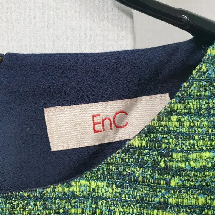 [BUNJANG] EnC Short Sleeve Tweed Color-block Blouse / EnC 반팔 트위드 배색 블라우스 85
