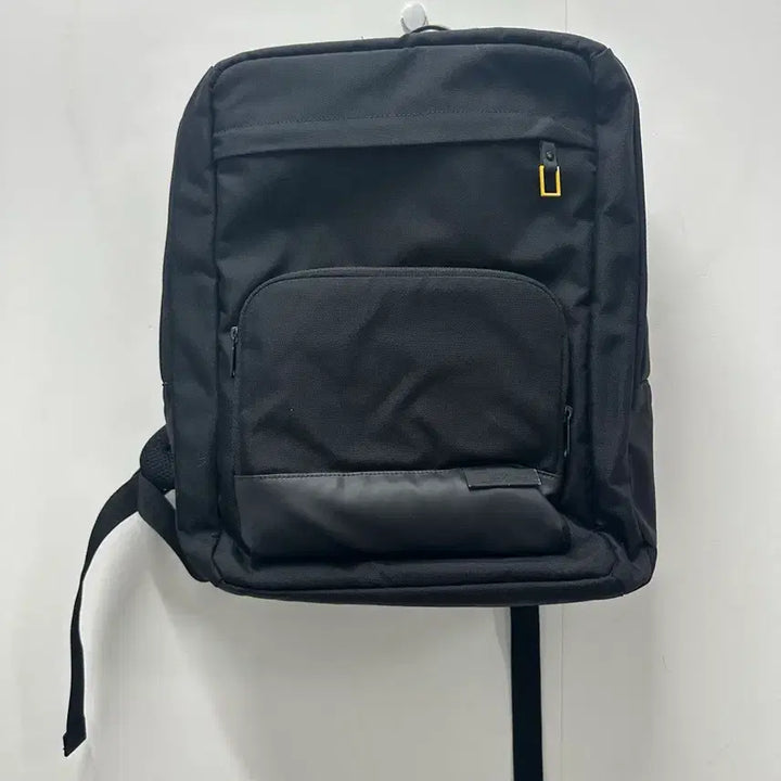 [BUNJANG] National Geographic Black Backpack Bag / [만원 아라비아빈티지]내셔널지오그래픽 블랙 백팩 가방