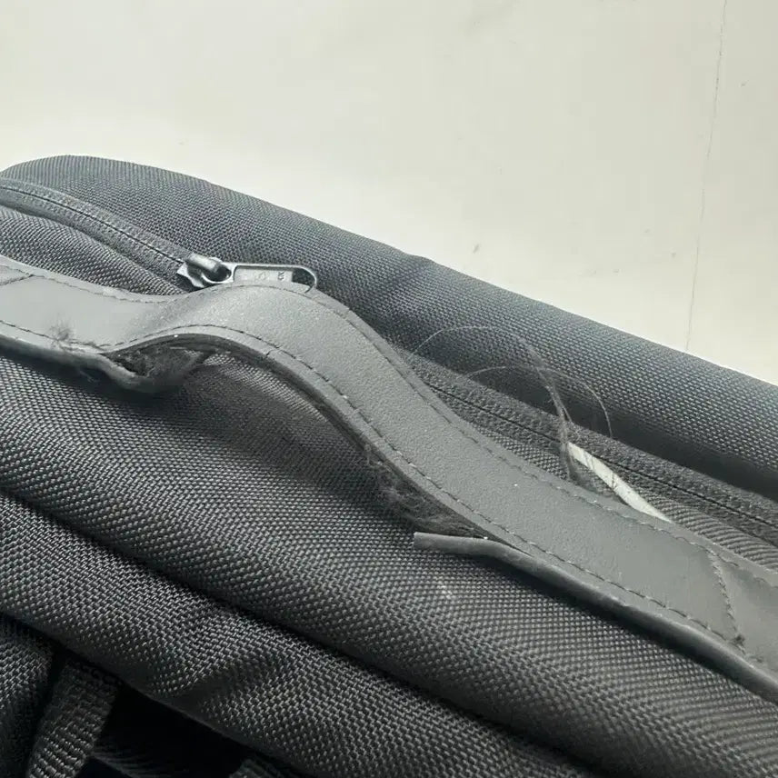 [BUNJANG] National Geographic Black Backpack Bag / [만원 아라비아빈티지]내셔널지오그래픽 블랙 백팩 가방