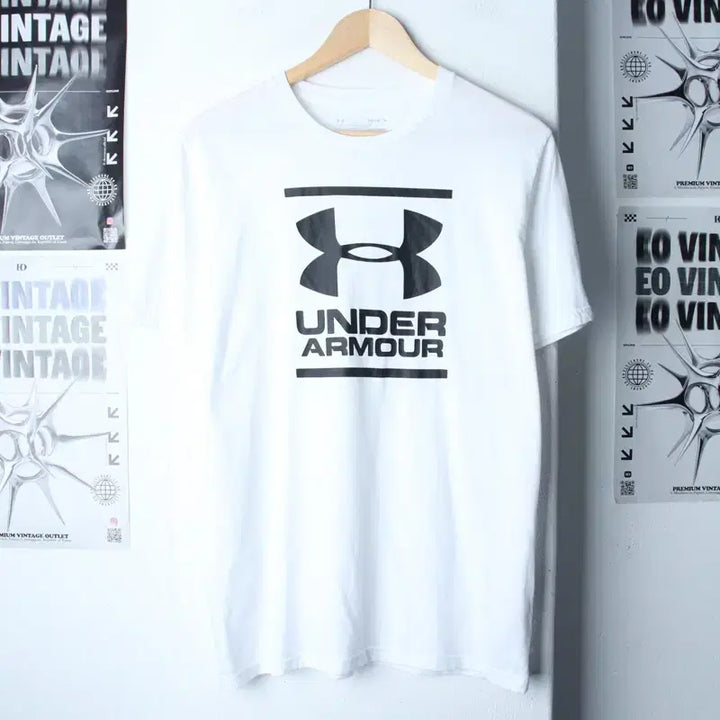 [BUNJANG] Under Armour Big Logo Short Sleeve T-Shirt White / (M-L) 언더아머 반팔 티셔츠 빅로고 화이트 올드스쿨-758F