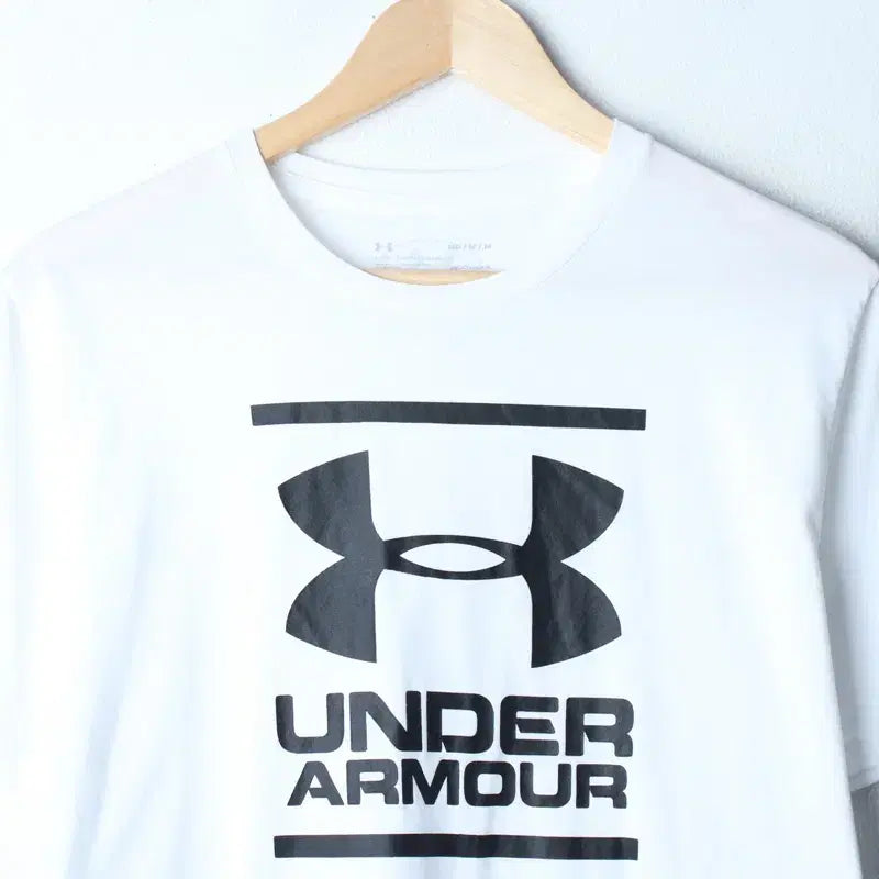 [BUNJANG] Under Armour Big Logo Short Sleeve T-Shirt White / (M-L) 언더아머 반팔 티셔츠 빅로고 화이트 올드스쿨-758F