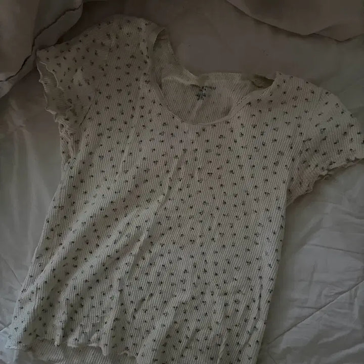 [BUNJANG] Brandi T-Shirt / 브랜디 (급처)
