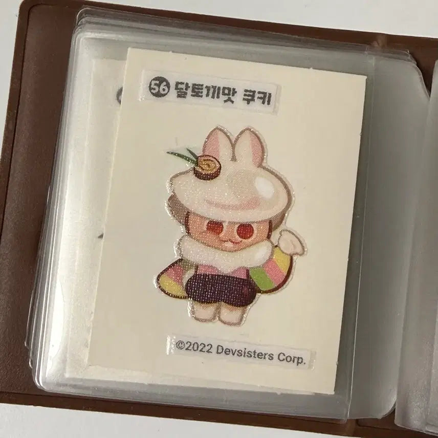 [BUNJANG] Cookierun Sticker Collection Book / 쿠키런 띠부씰 콜렉트북