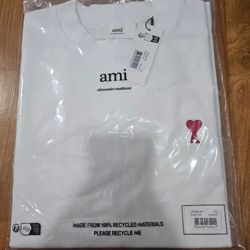 [BUNJANG] AMI Paris Small Heart T-Shirt White XL / 아미 스몰 하트 반팔티 화이트 XL