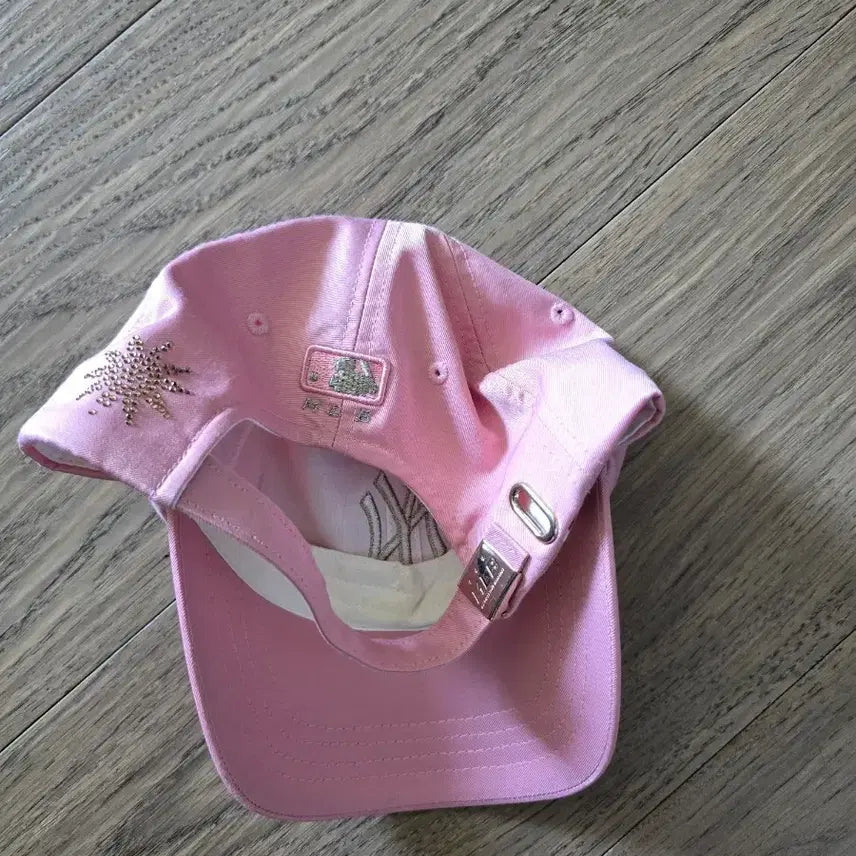 [BUNJANG] New York Yankees Indie Pink Baseball Cap / 뉴욕 양키스 인디핑크색  모자